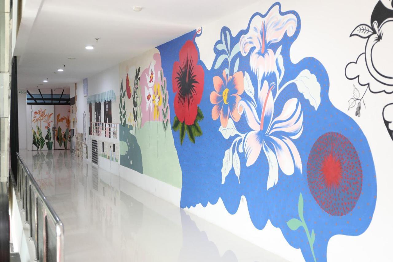 Heavenly Land Family Hotel Palembang Zewnętrze zdjęcie