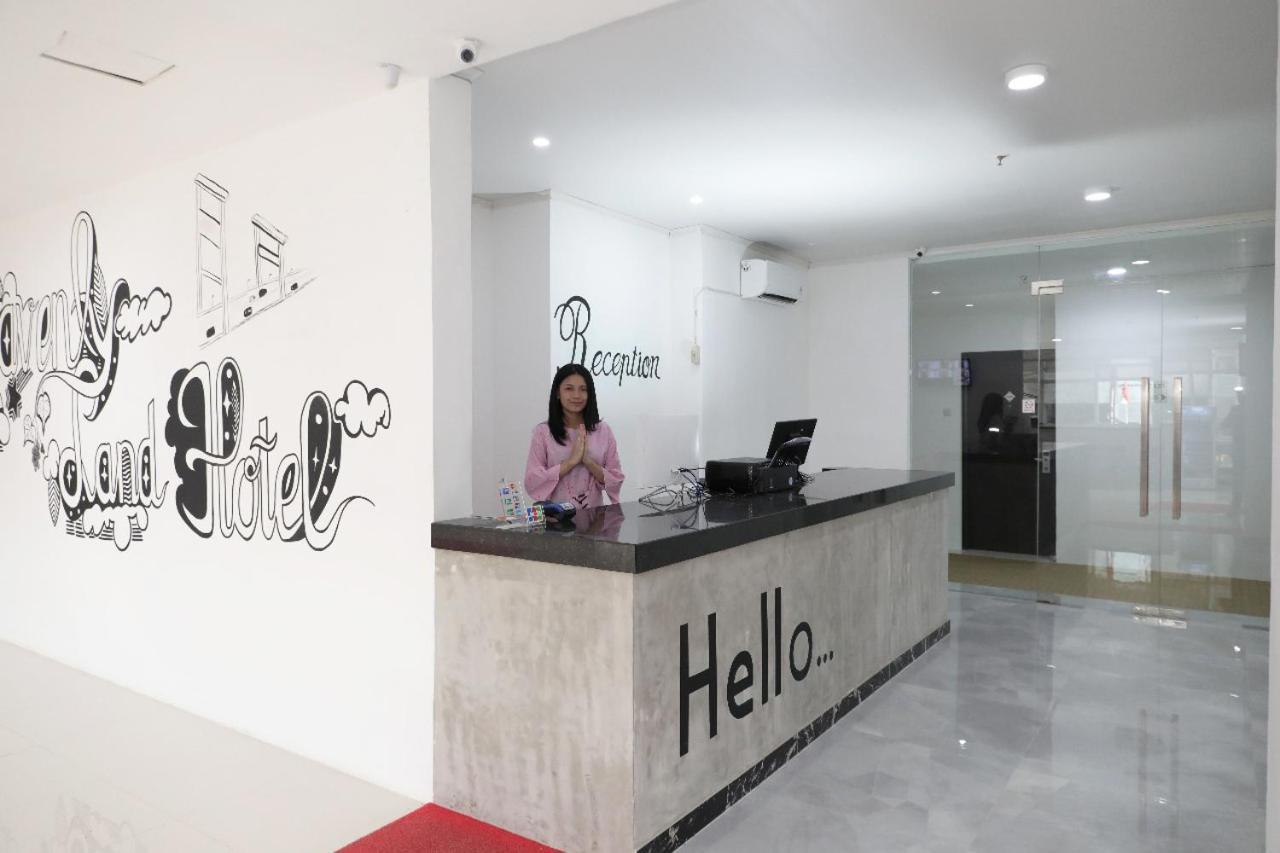 Heavenly Land Family Hotel Palembang Zewnętrze zdjęcie