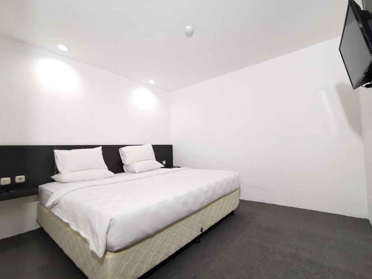 Heavenly Land Family Hotel Palembang Zewnętrze zdjęcie