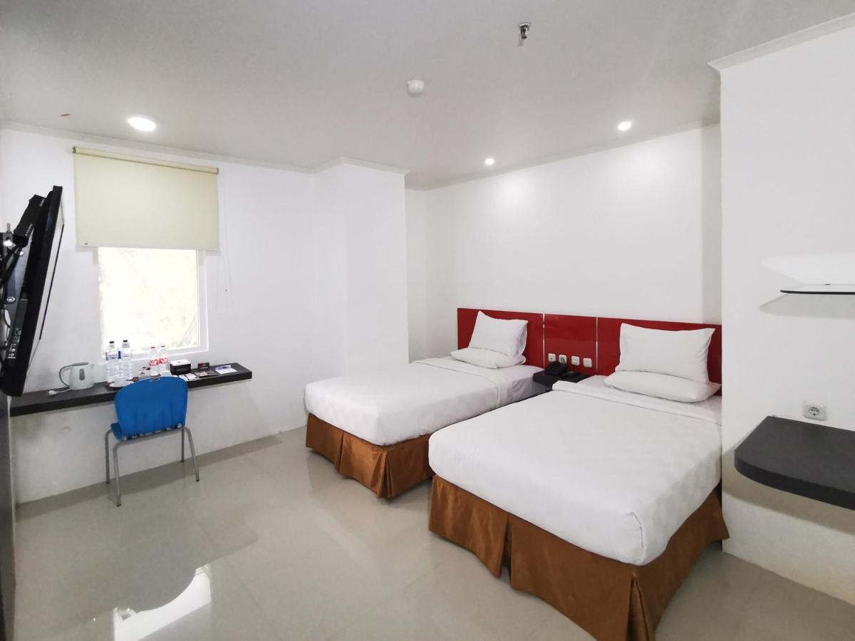 Heavenly Land Family Hotel Palembang Zewnętrze zdjęcie