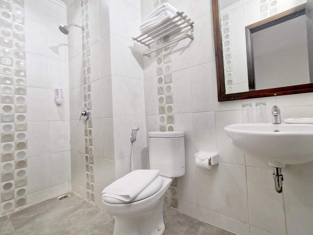 Heavenly Land Family Hotel Palembang Zewnętrze zdjęcie